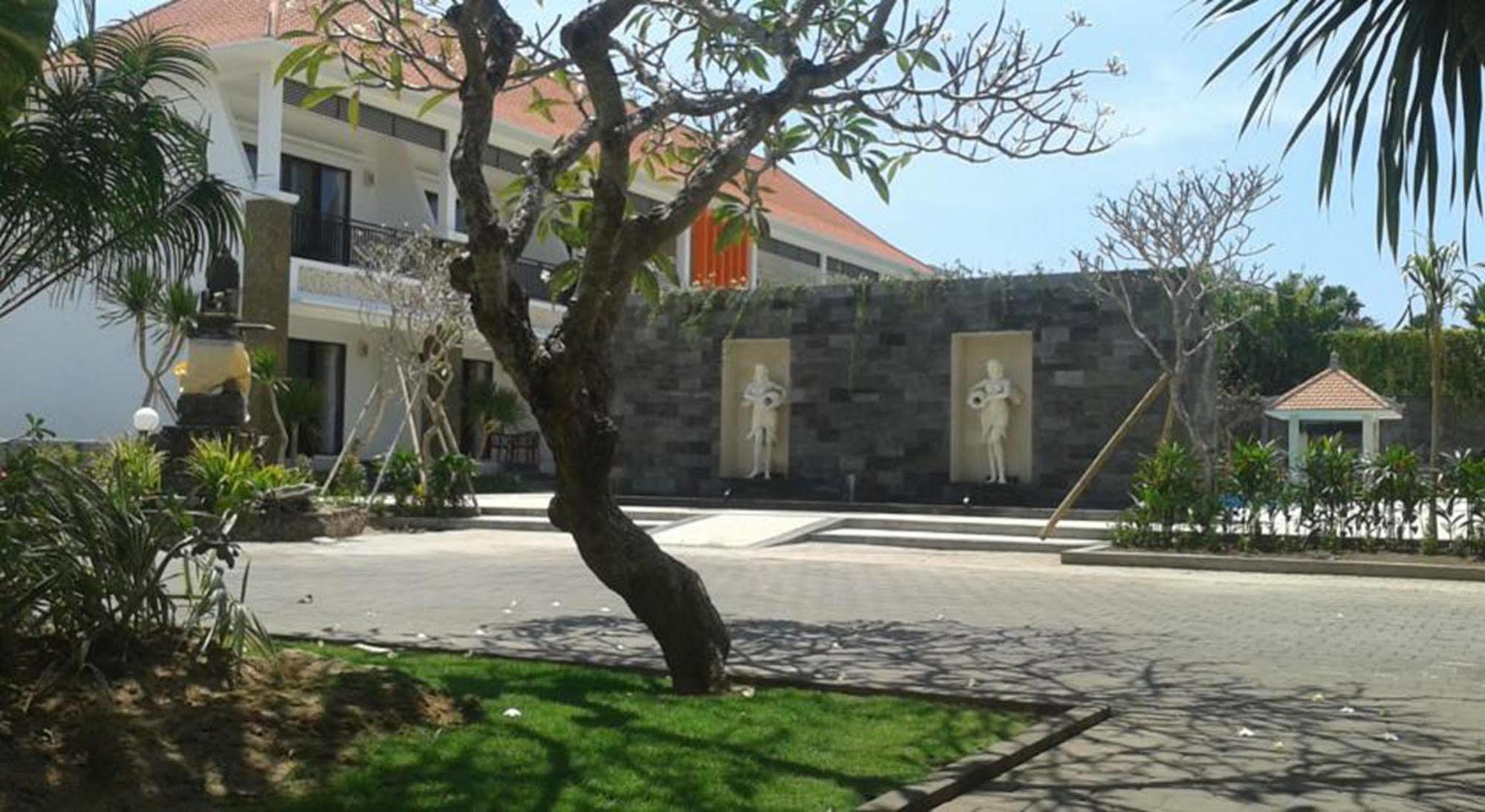 D' Kubu Pratama Homestay Nusa Dua  Buitenkant foto
