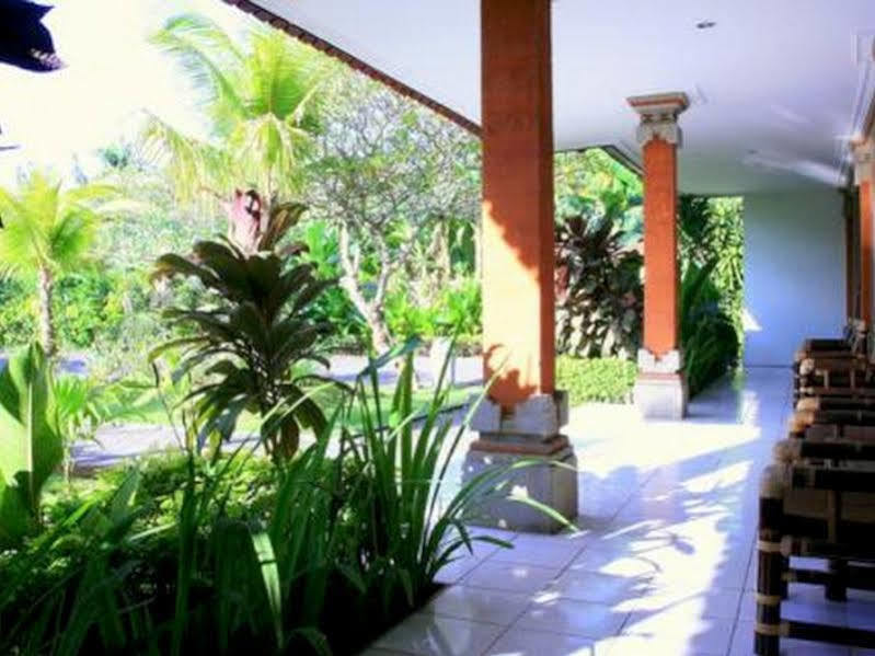 D' Kubu Pratama Homestay Nusa Dua  Buitenkant foto
